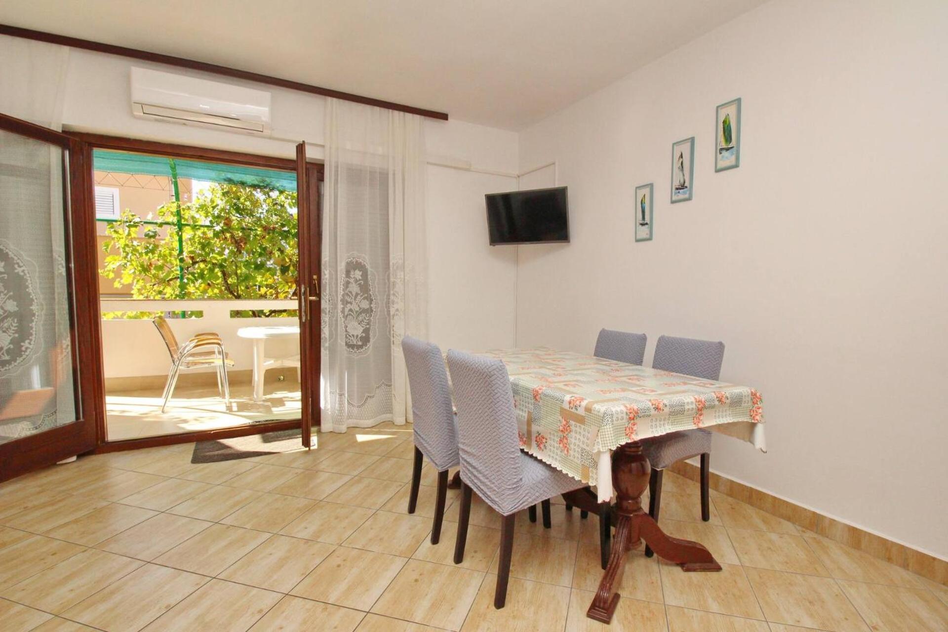 Apartments Kucar Baška Exteriör bild